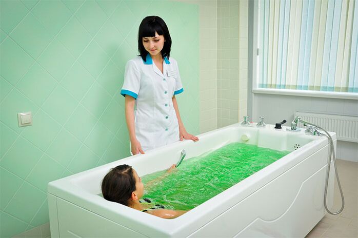 Ārstnieciskā vanna ir efektīva procedūra artrozes ārstēšanā